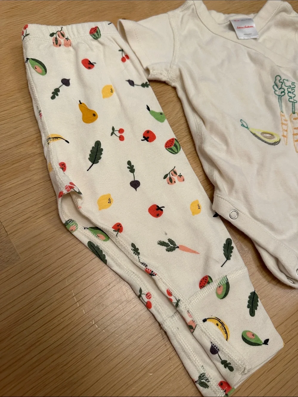Hanna Andersson Cream Bodysuit & Fruit Print Pants Set
